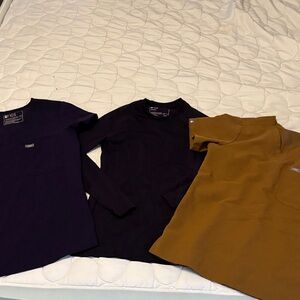 Figs Scrub Tops in Plum and Mustard Women’s XXS Under Shirt Set Purple Yellow